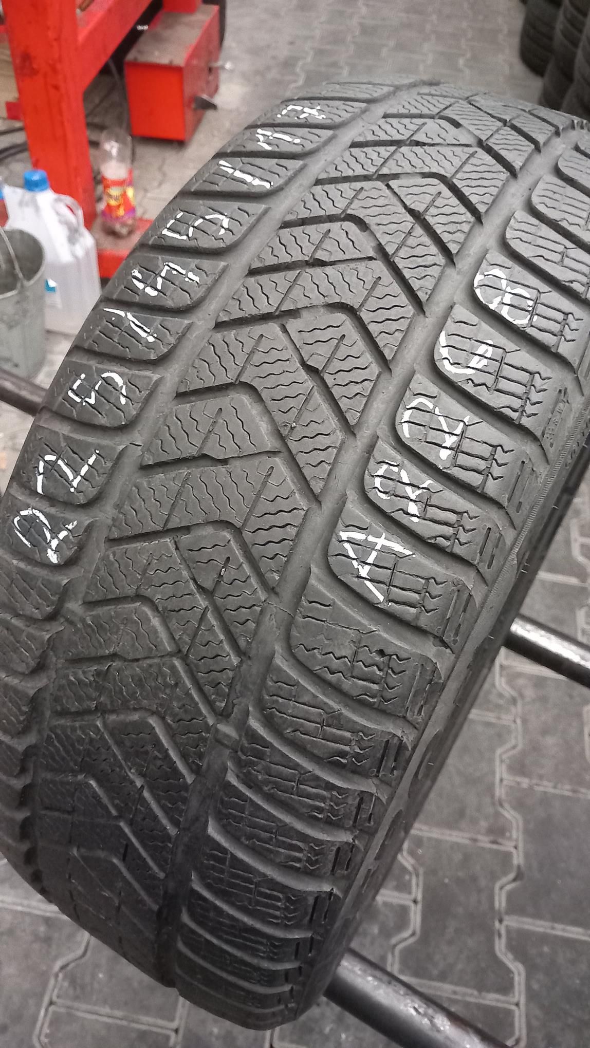 225/45/17 Pirelli SottoZero 3 94V