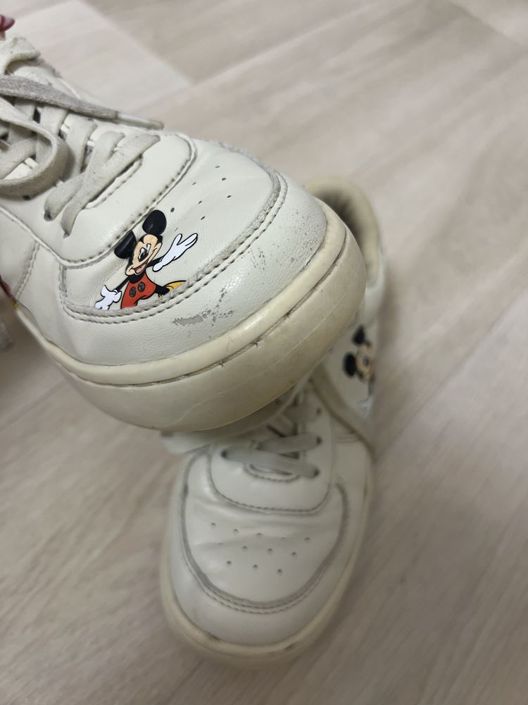 Кросівки Zara бу Mickey 33 розмір 21 см