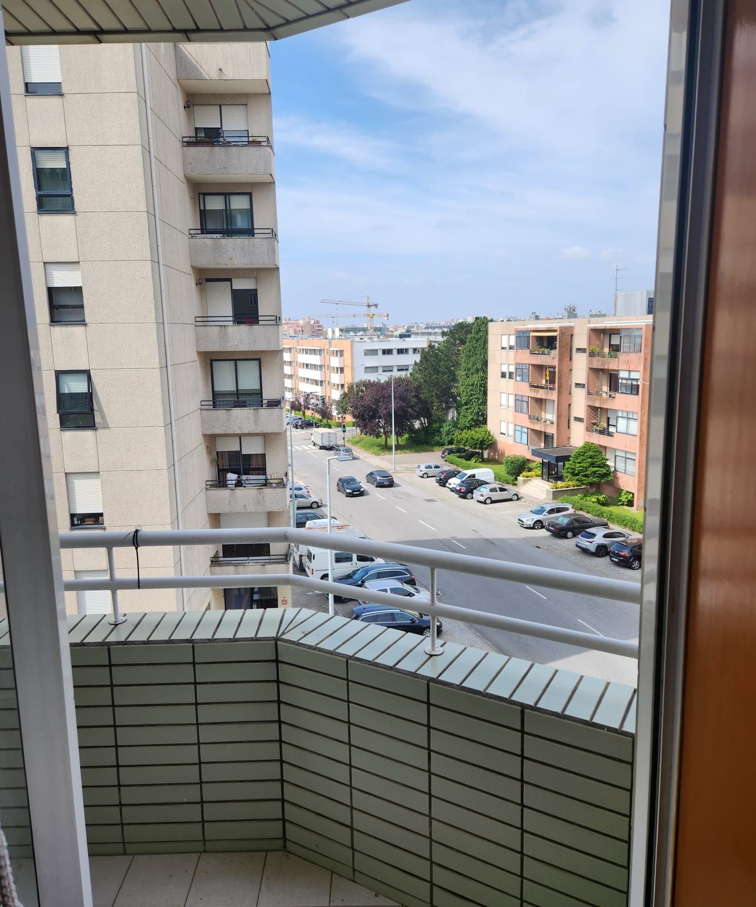 Alugo T4 mobilado Rua Manuel Salgueiral