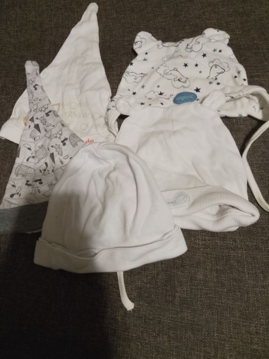 Paka ubrań czapki dla chłopca niemowlaka 0-6 miesięcy