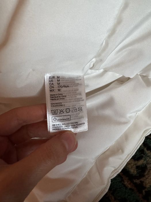 Біла куртка пуховик H&M, розмір М