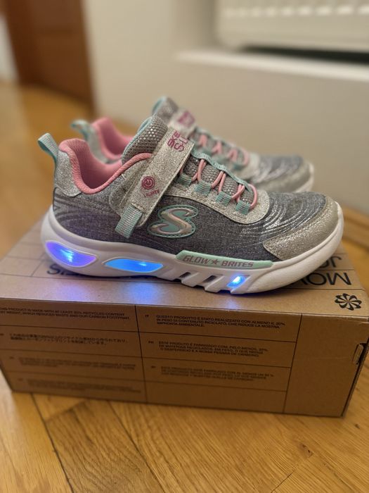 Кроссівки Skechers S-Light 32 розмір Кроссовки