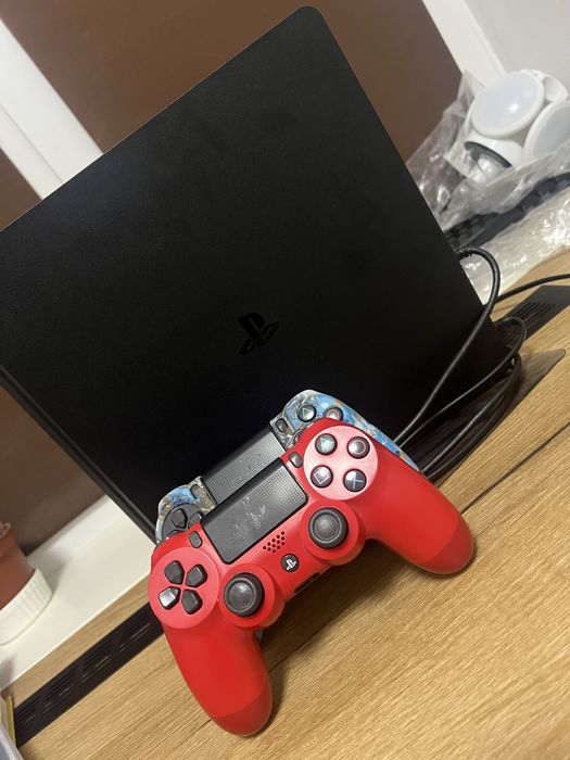 Продам Ps4 slim 1 TB