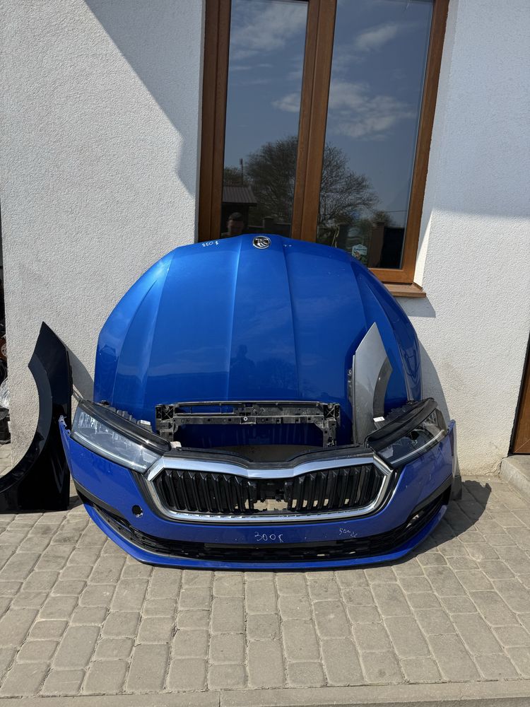 Капот крило телевізор Skoda Octavia A8 Бампер