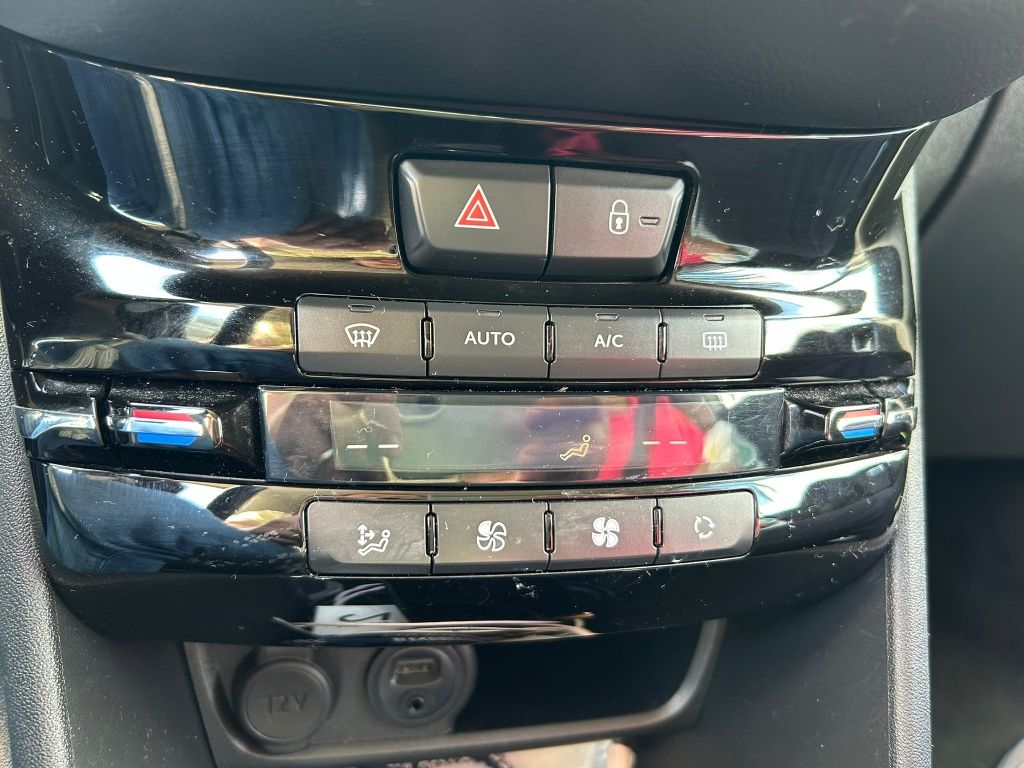 Peugeot 208 Allure