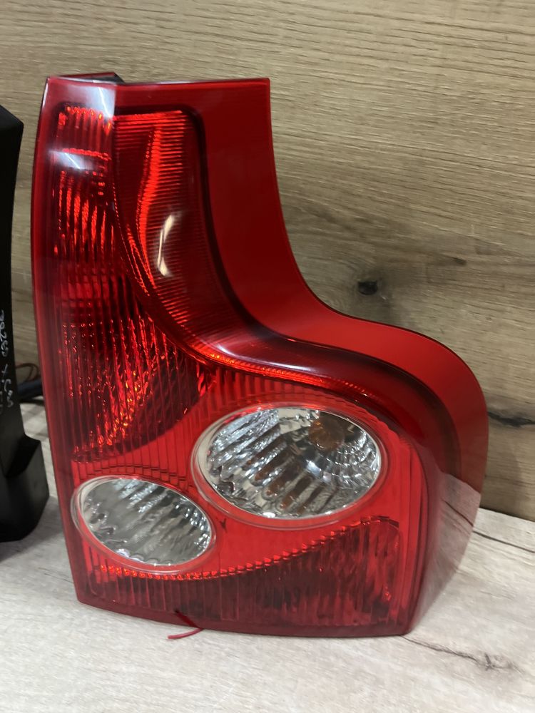 Lampa/reflektor tylny lewy prawy Volvo XC90