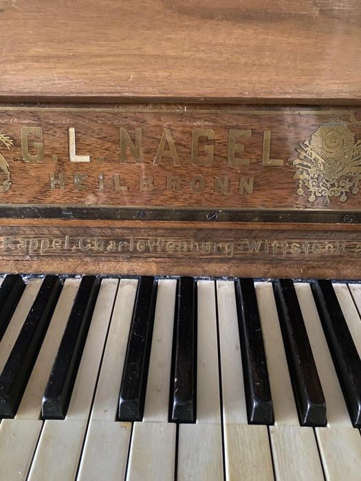 Продам німецьке піаніно ХІХ сторіччя під реставрацію