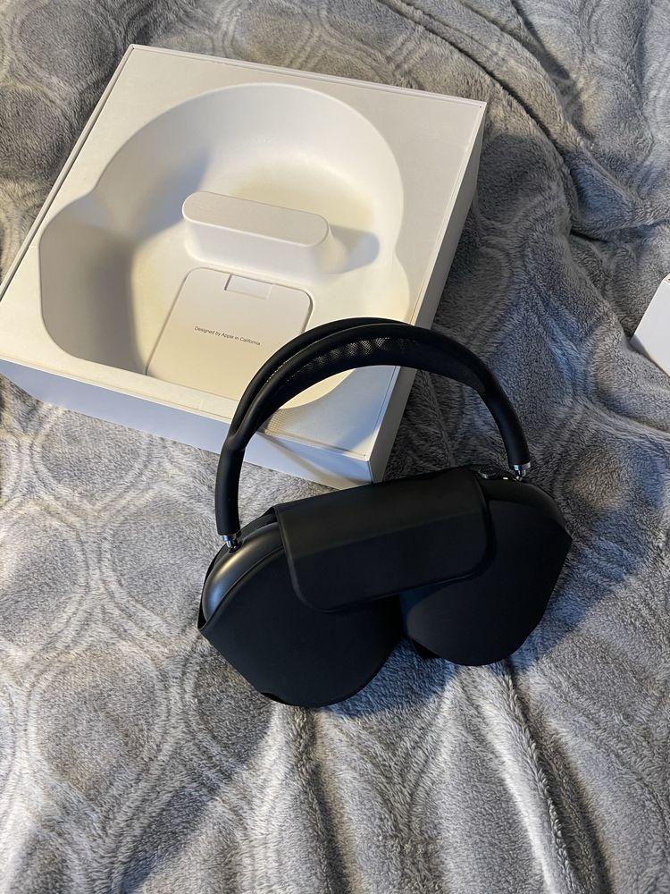 AirPods Max Praticamente novos