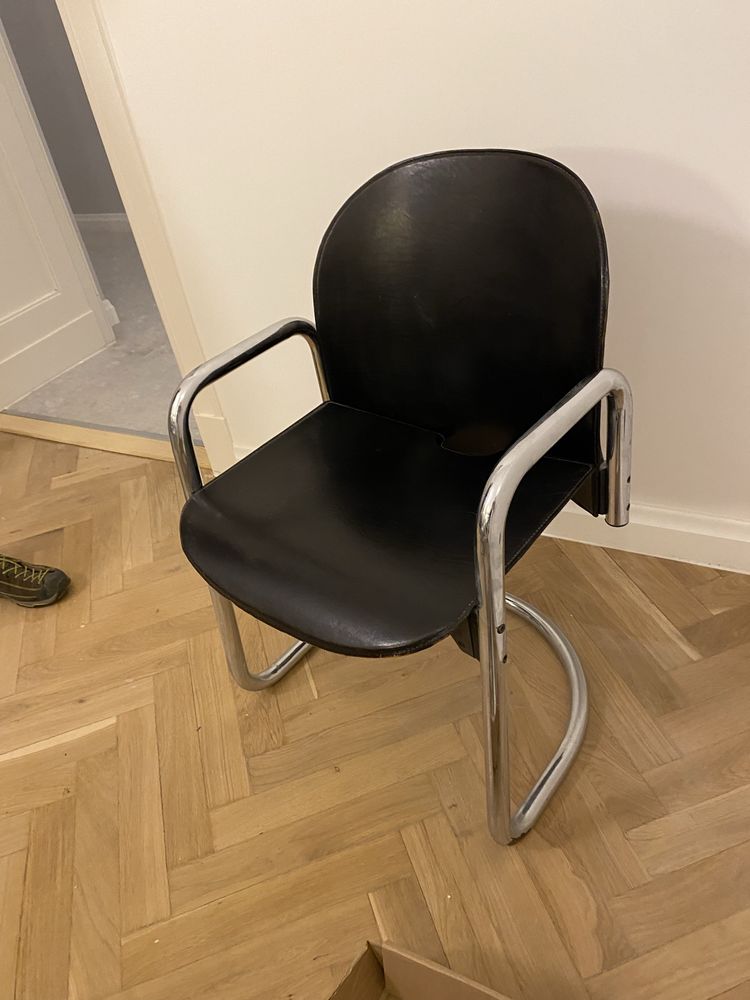 Krzesło Dialogo Dessau Afra i Tobia Scarpa