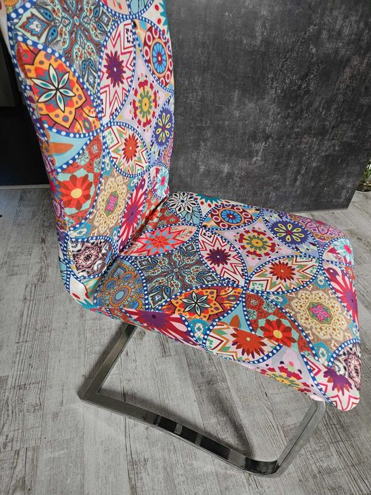 Pokrowce na krzesła wzór folklor kolorowe 4 szt uniwersalne