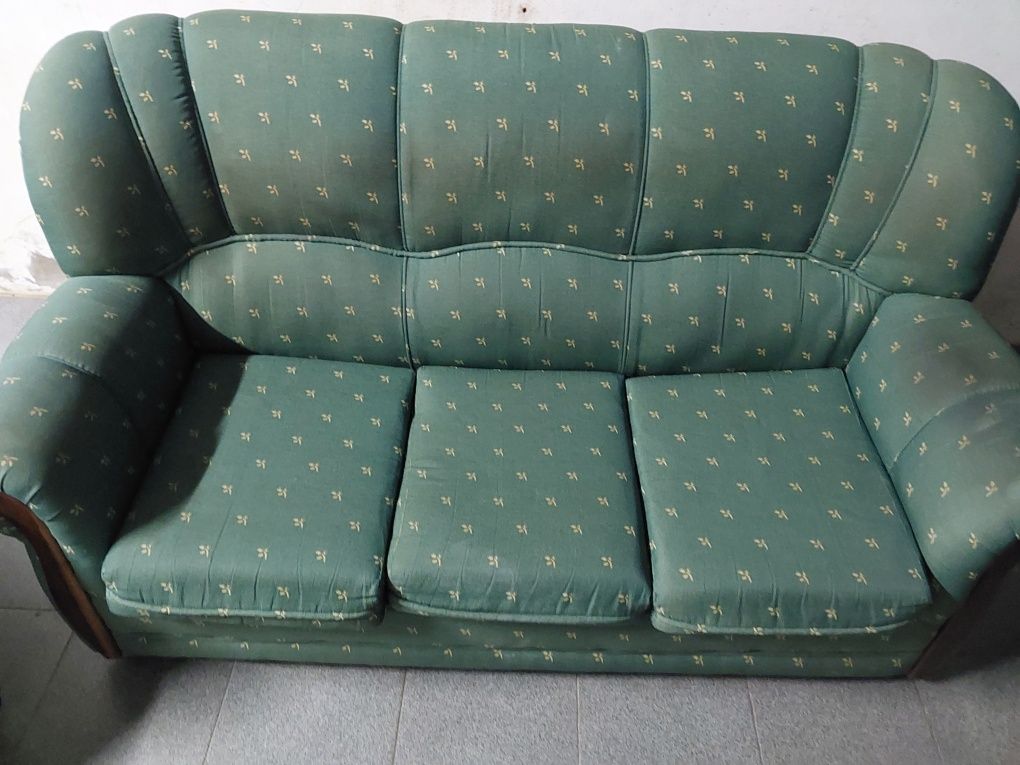 Sofás cama mais duas poltronas