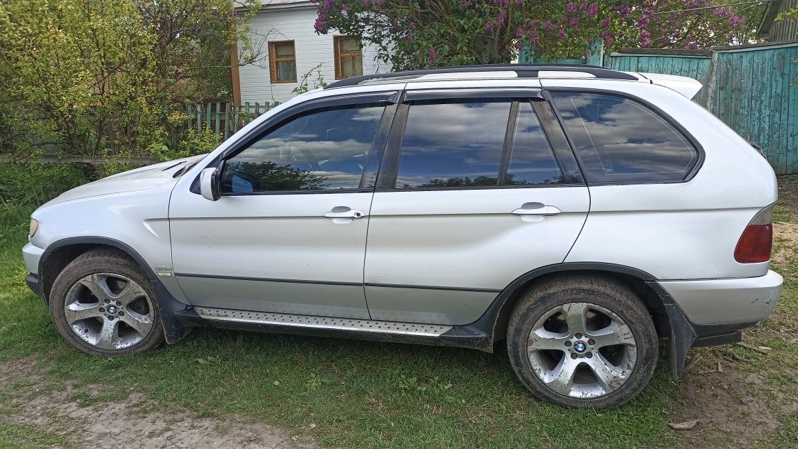 ОБМІНЯЮ Х 5 на Джип на автоматі , на Укр регістрацію .