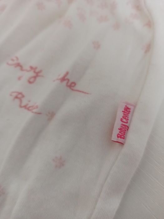 Cudne półśpiochy firmy Baby center spodenki z nóżkami skarpetki