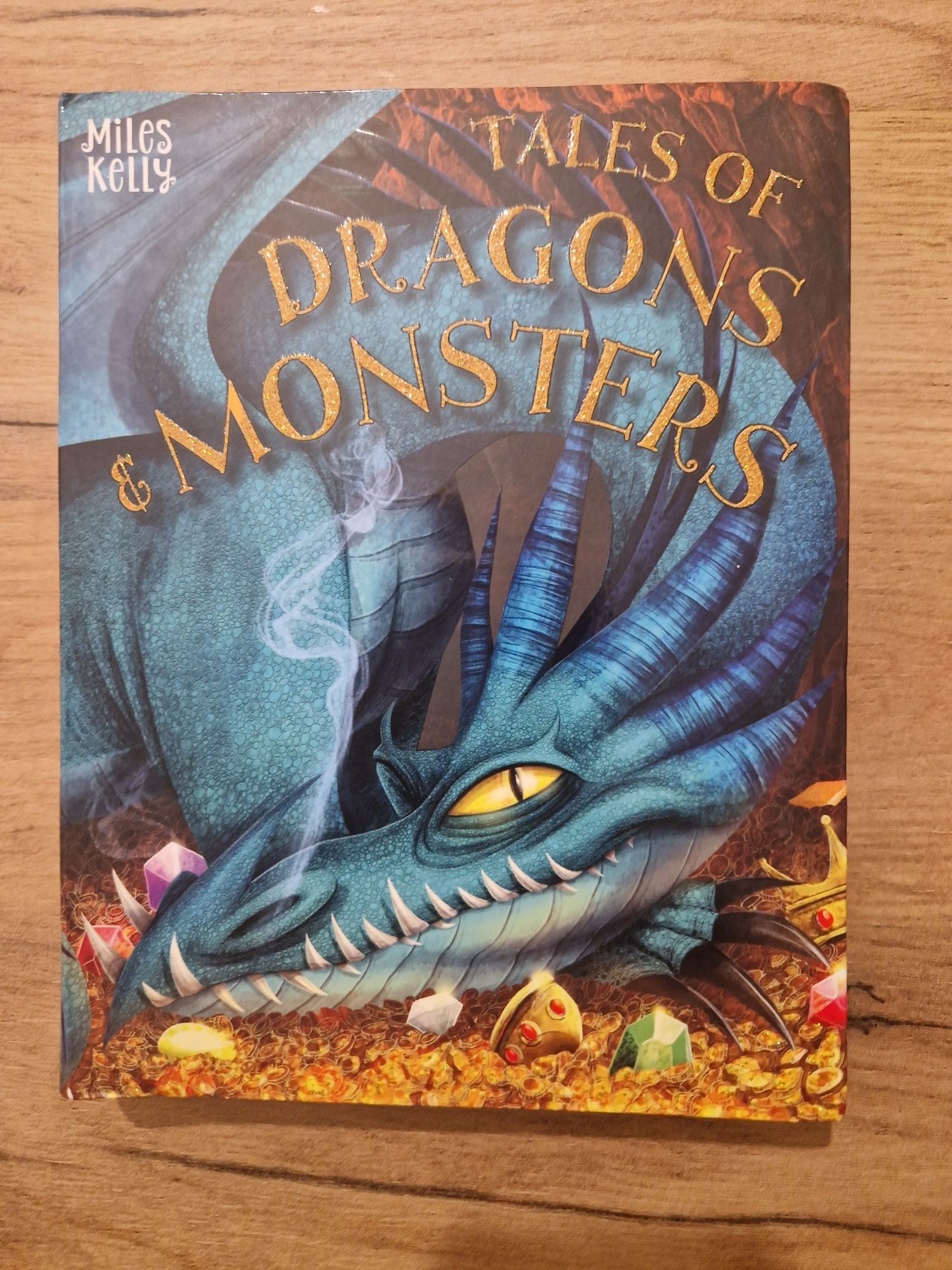 Książka "Tales of Dragons & Monsters"