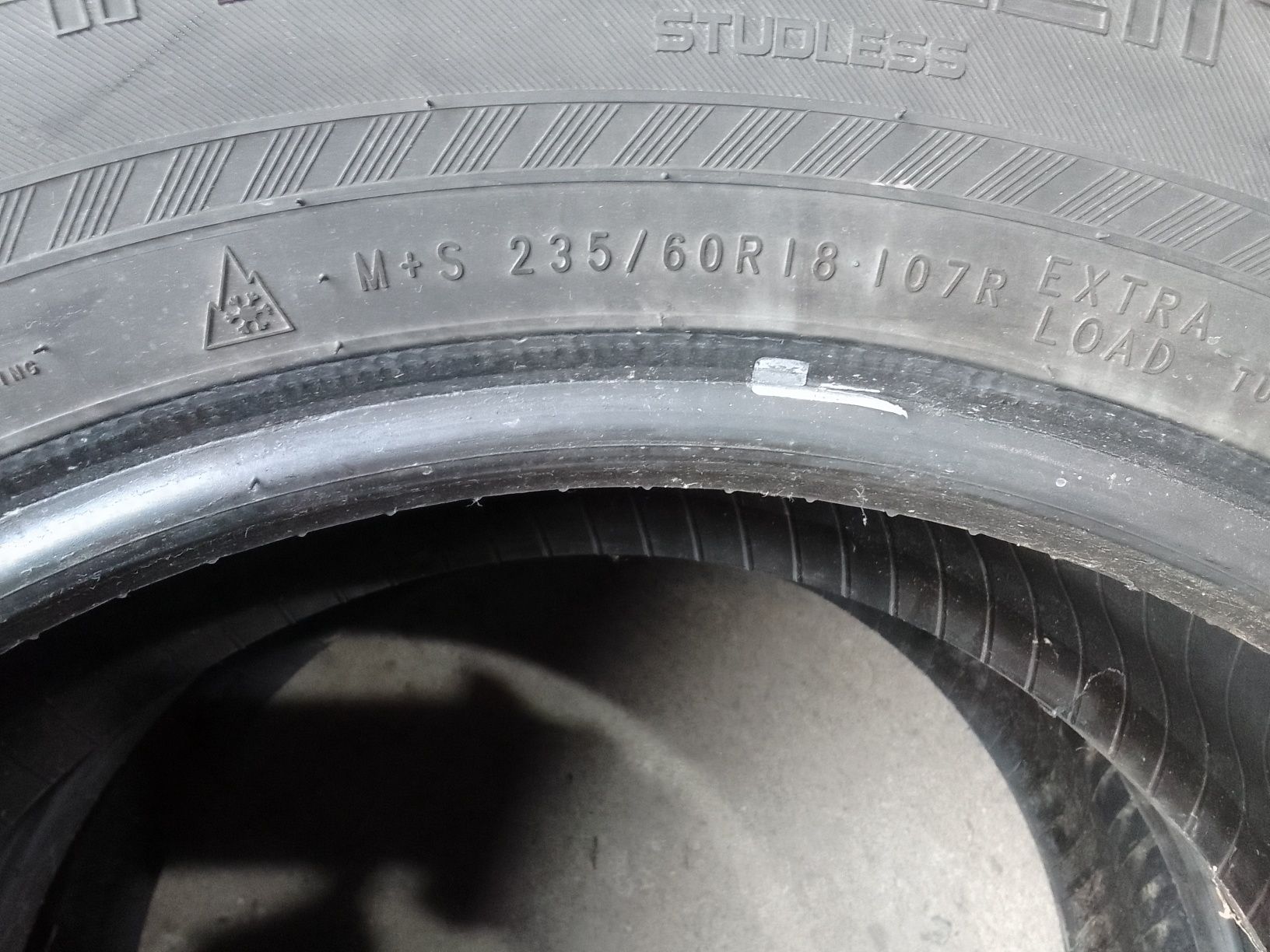 2 Opony zimowe 235/60r18 NOKIAN 6.5mm