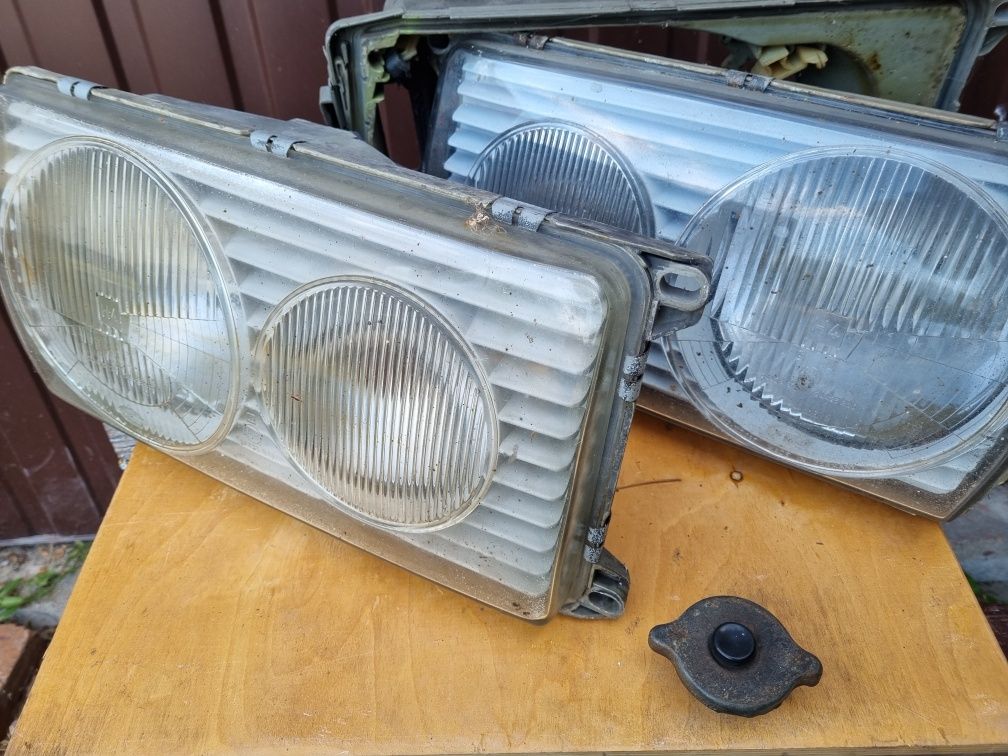 Mercedes 123 lampy przód 2 sztuki orginalnych kół w pakiecie.