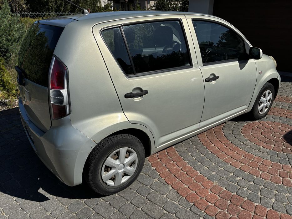 Daihatsu Sirion 1.0