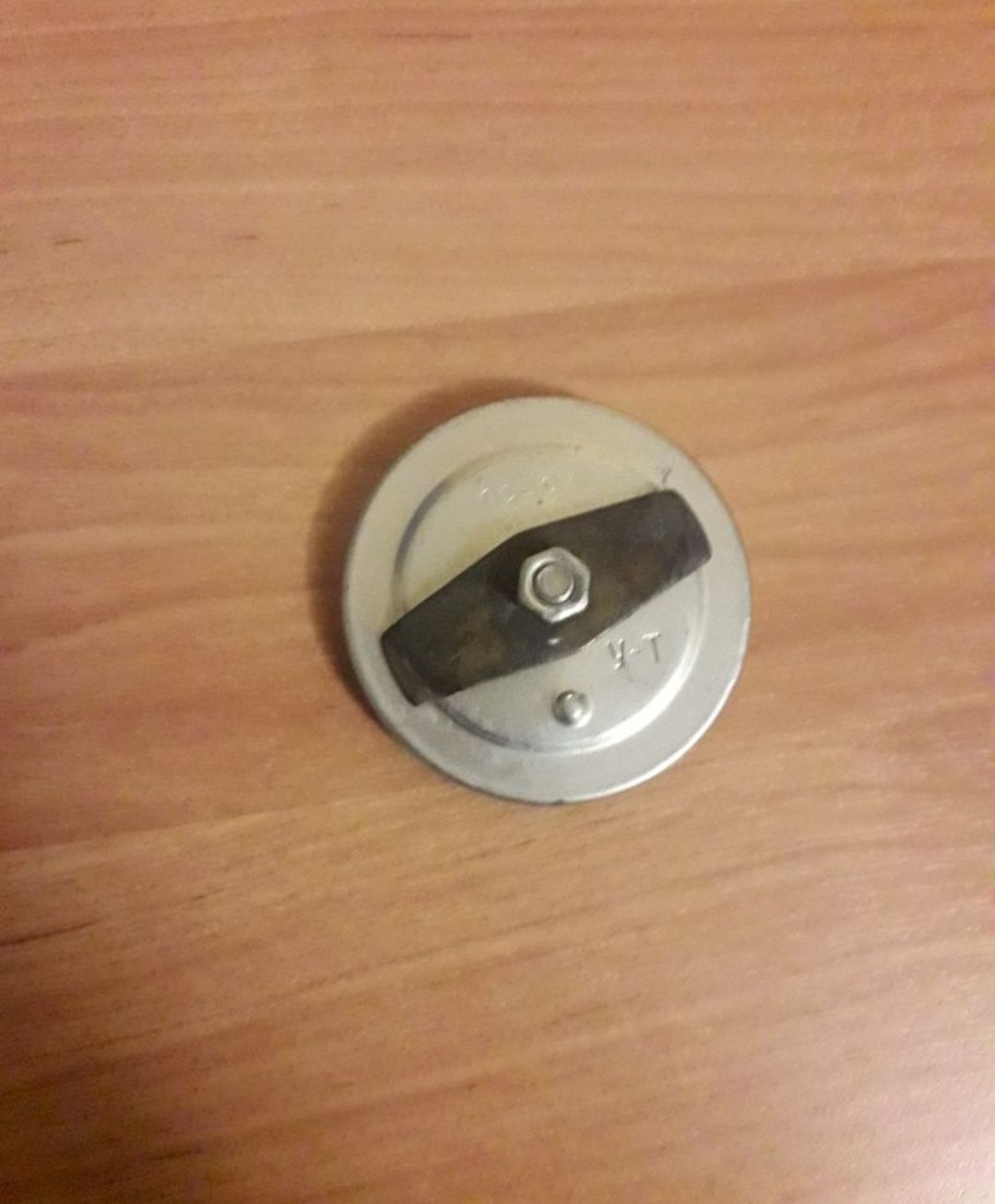 PRL odblask Ukraina stary czerwony 60 mm  dobry stan