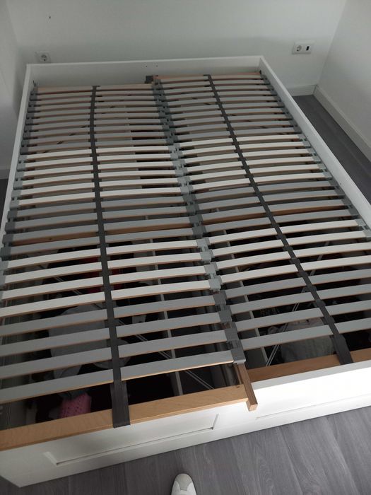 Estrado casal ikea