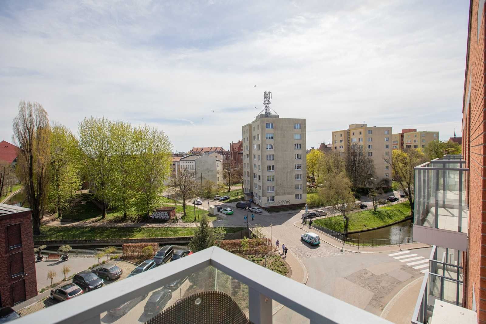 Gdańsk ul. Rybaki Górne 5 miejsce postojowe  40m2 najem wynajem 2 pok