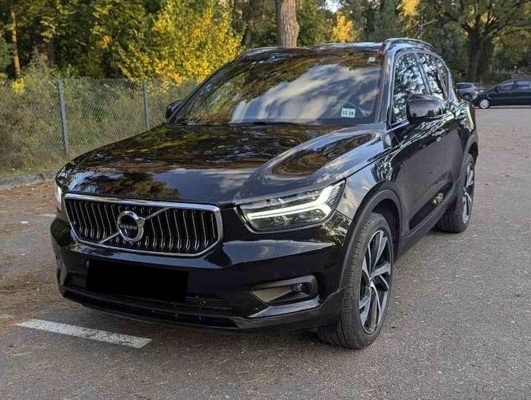 Продаю свою Volvo XC40 2.0 AWD (2020 рік)