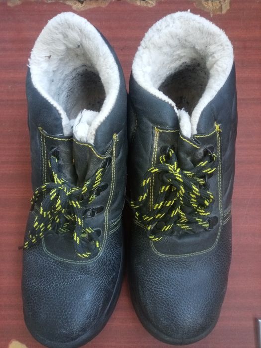 Взуття чоловіче робоче 42р