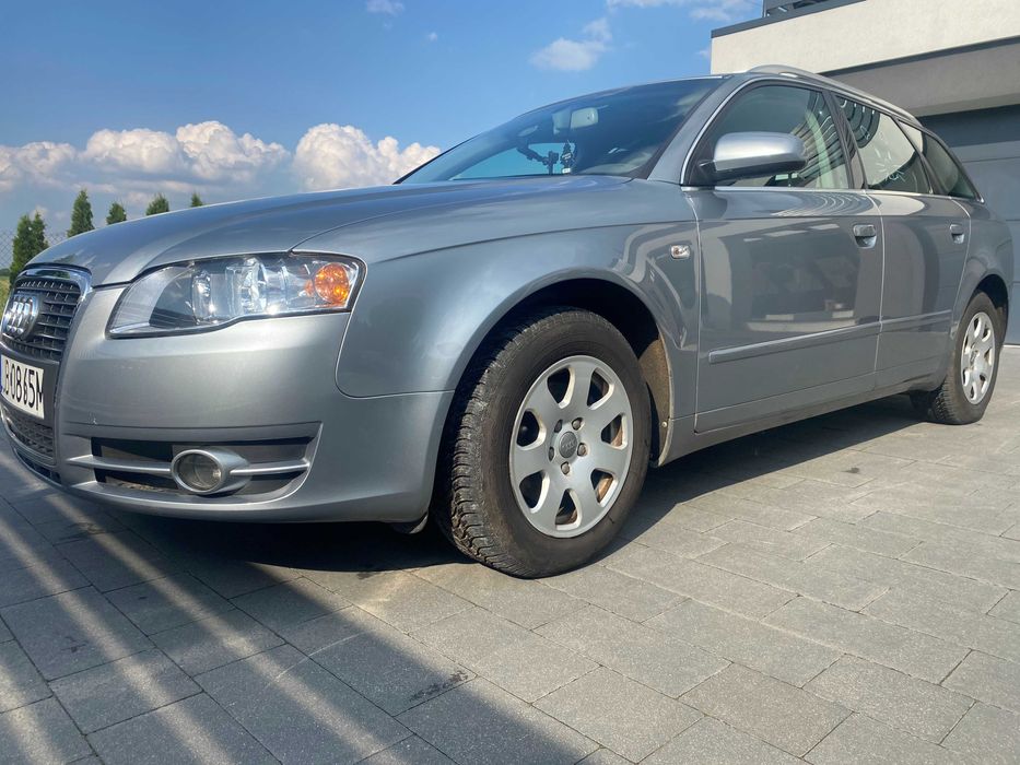 AUDI A4  Kombi 2.0 TDI -  255 000 km- HAK