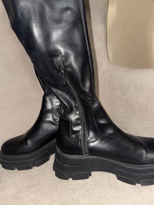 Ботфорти stradivarius