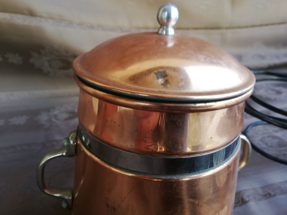 30. Zestaw miedziany do grzanego wina