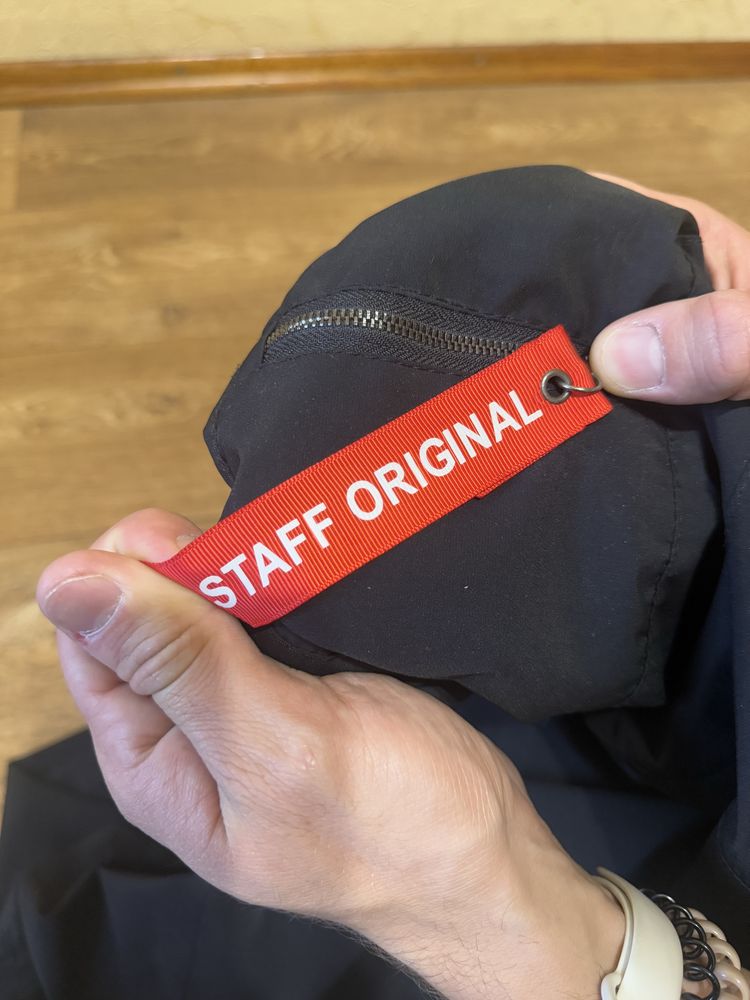 Бомбер Staff, L розміру