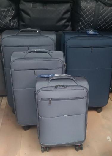 Валіза (чемодан] тканева