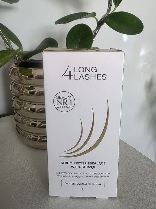 Serum przyspieszające wzrost rzęs long4lashes