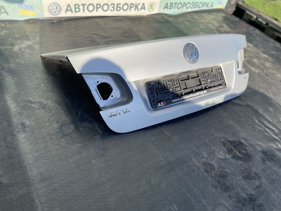 Задня кришка багажника vw jetta 5 джета 5 la7w