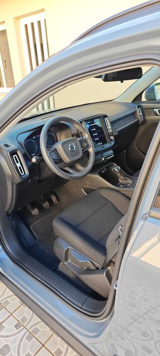 Volvo XC 40 1.5 T2 - 31mil kms
