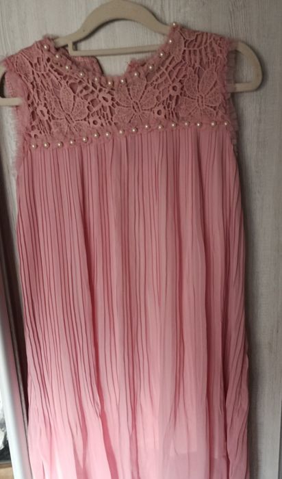 Плаття нові та б/у в гарному стані