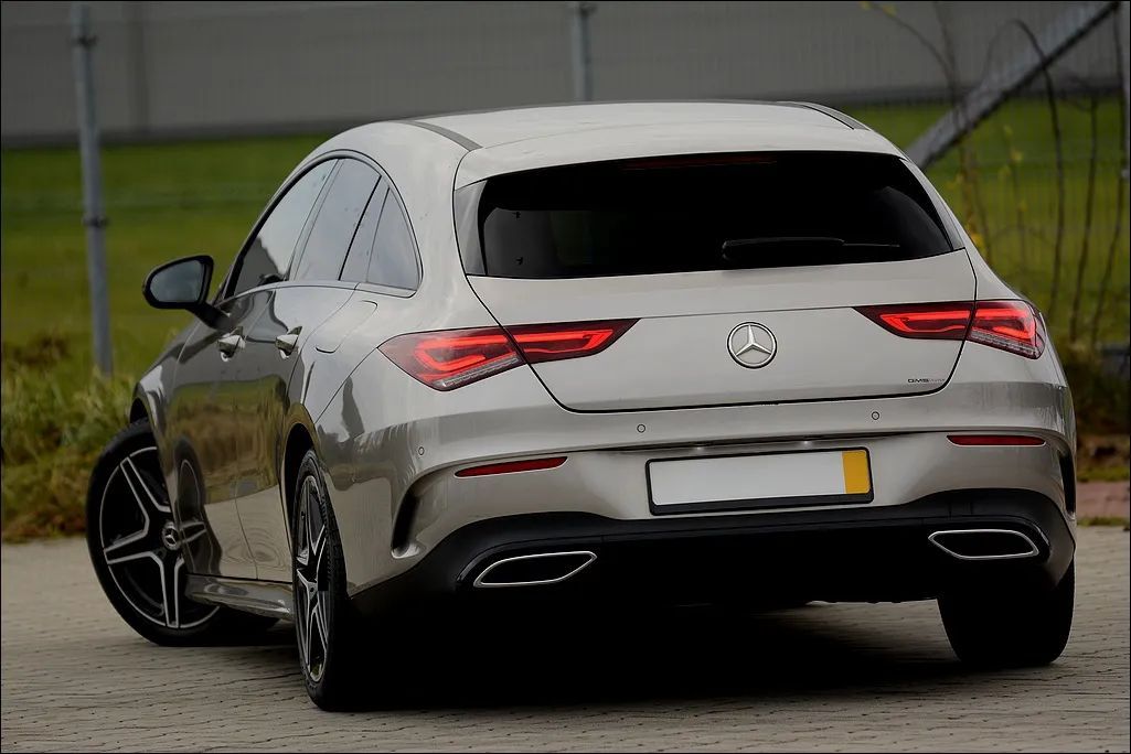Mercedes-Benz CLA 180 * 136KM * Shooting Brake * /// AMG LINE * VOLL *