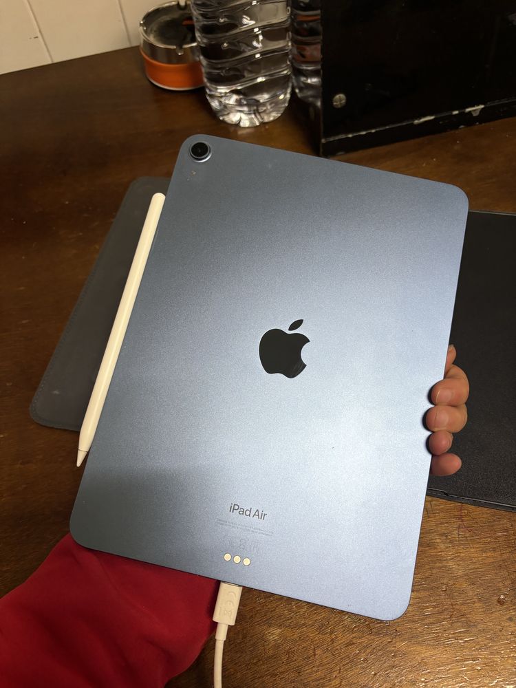 iPad Air (5a geração) 64GB