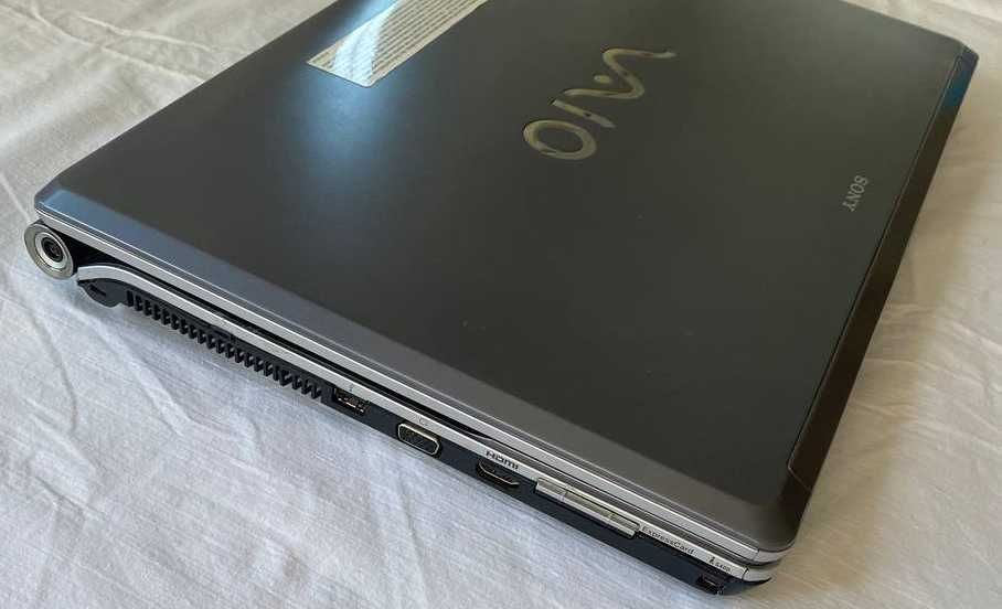 ноутбук Sony VGN-AW11XU 18,4" FullHd/C2D T9600/4Gb/GeForce 9600M GT