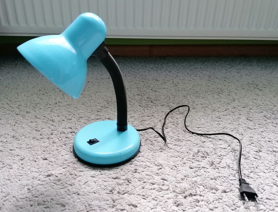 Lampka na biurko niebieska