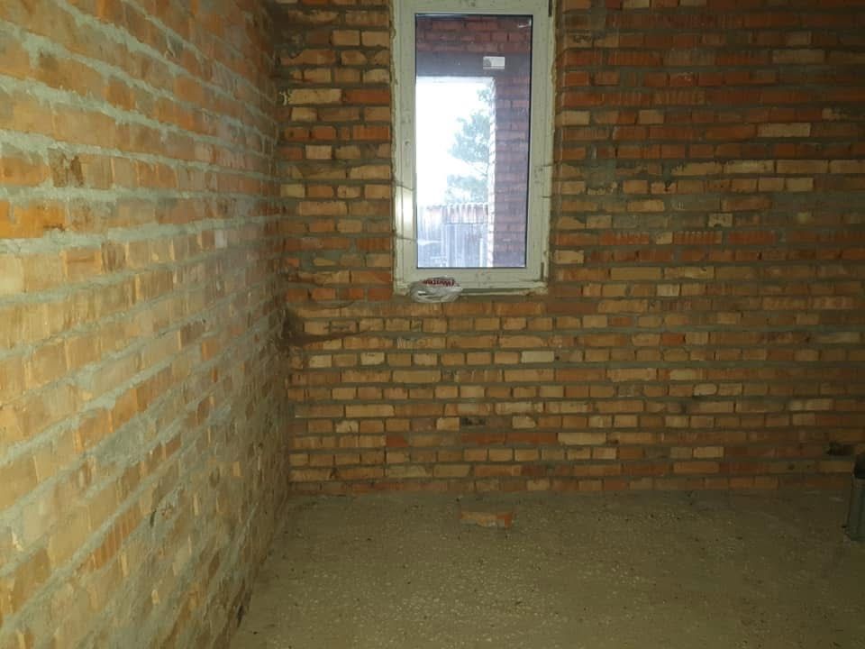 Продаю нерухомість