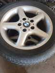 4 jantes BMW e36 furação 5x120 com pneus