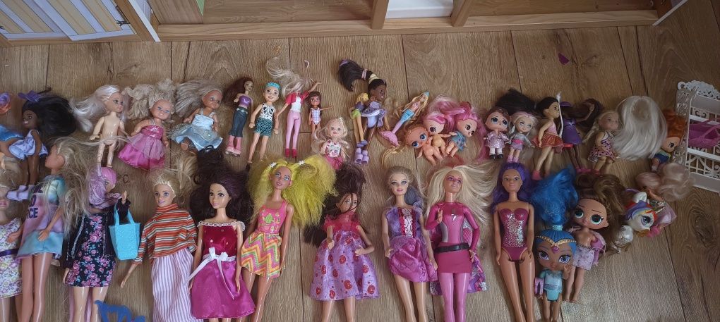 Mega zestaw lalek Barbie - ponad 60 lalek