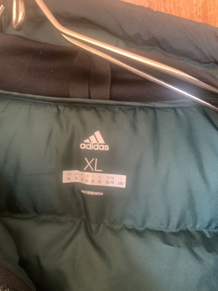 Чоловічий пуховик Adidas