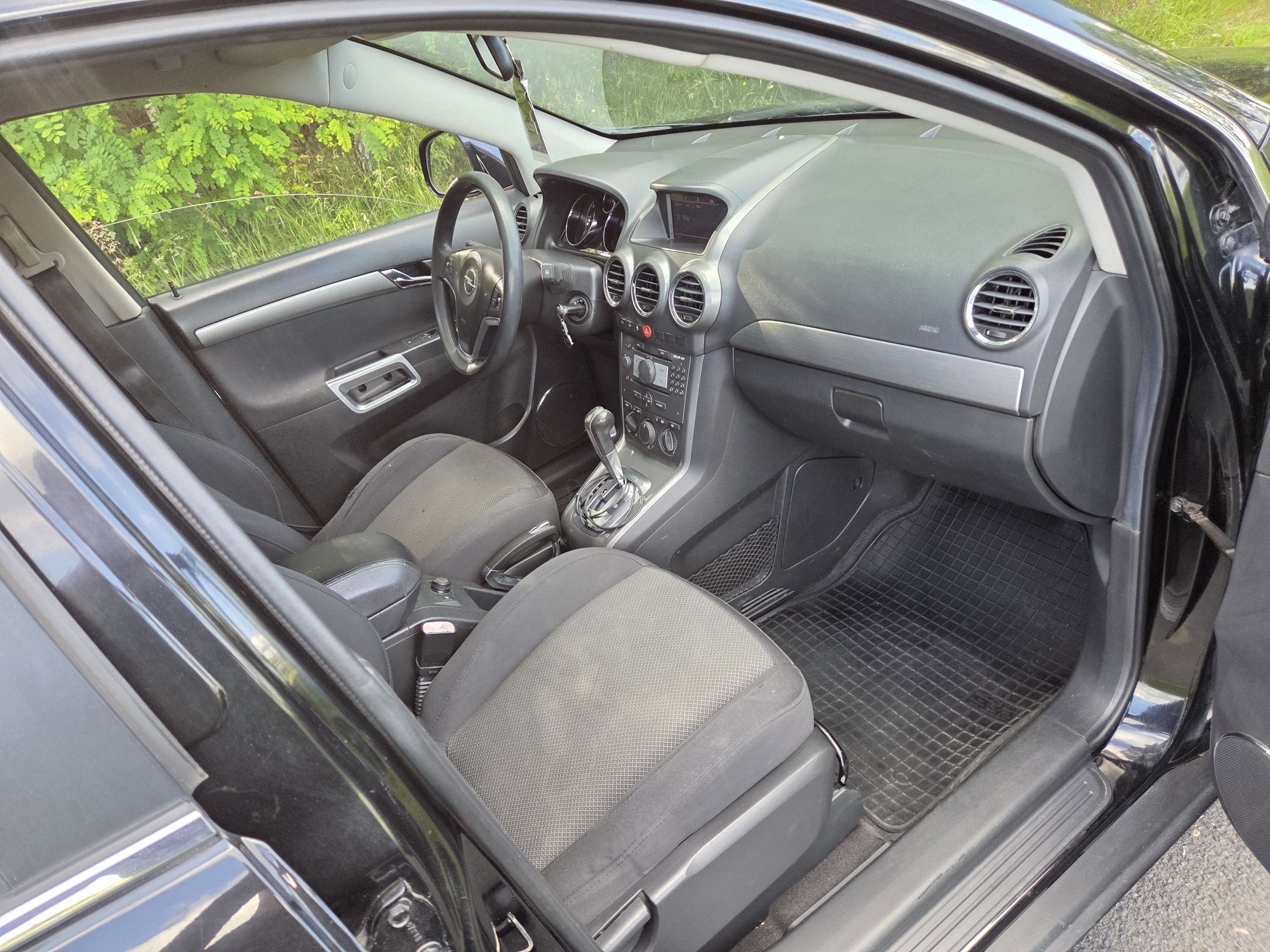 Sprzedam Opel Antara Automat Klima Navi Hak 4x4