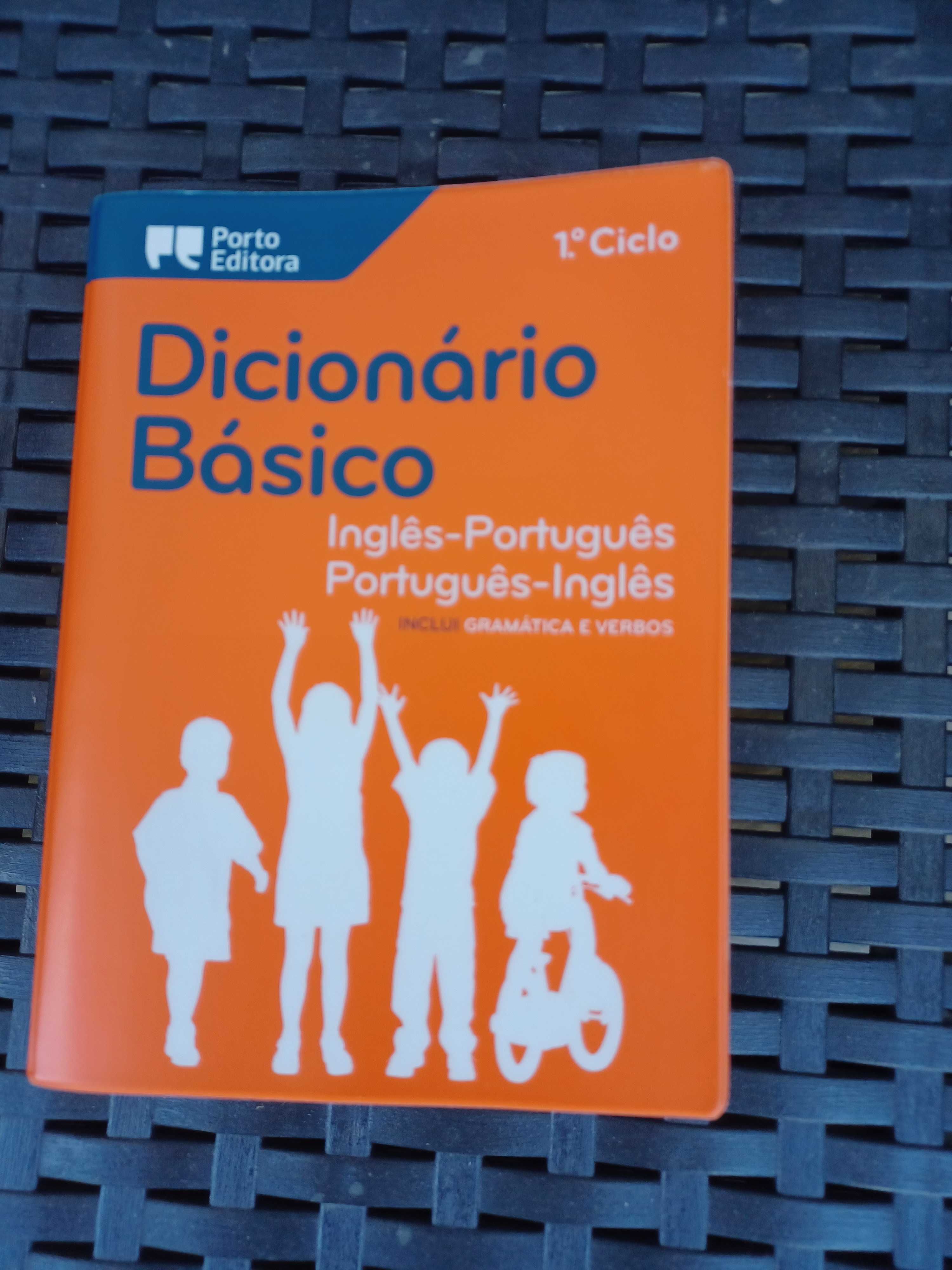 Dicionário Inglês/Português e Português/Inglês (1º ciclo)