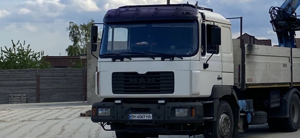 MAN 22.403 с краном манипулятором