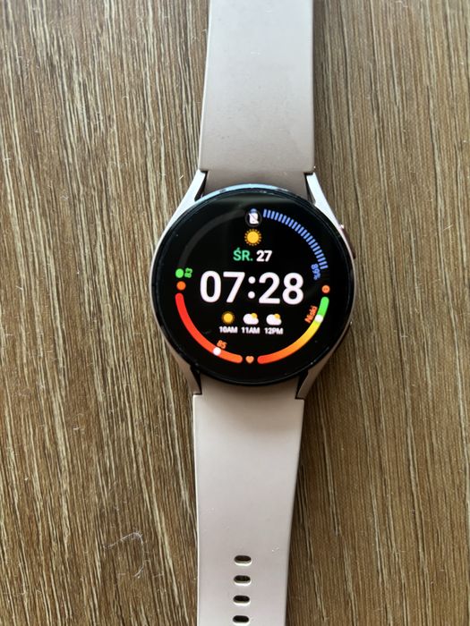Jak nowy Samsung galaxy watch 4 bardzo malo uzywany różowy 20mm
