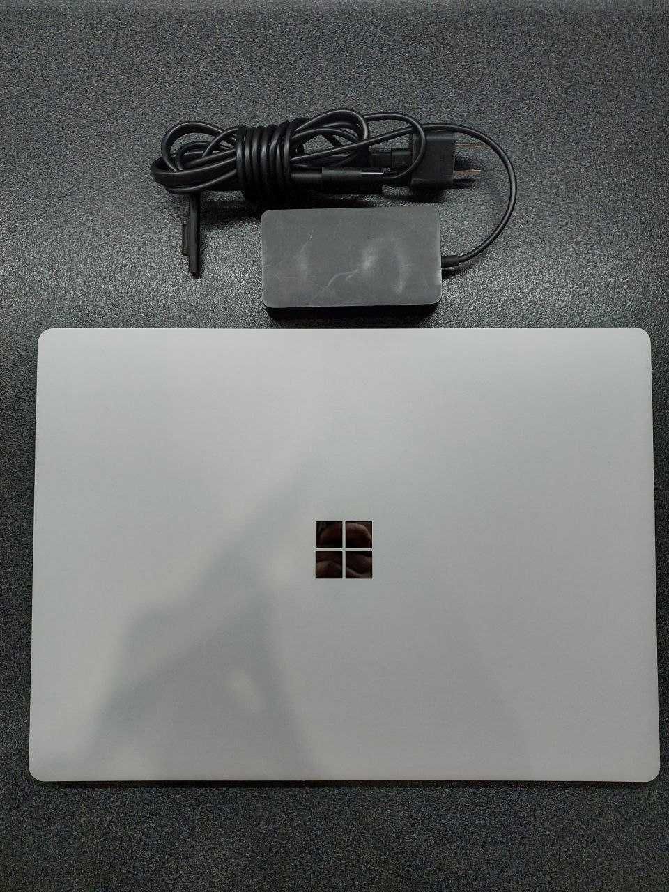 Ноутбук Microsoft Surface Laptop 1769 i5 8/256GB SSD Win 10Pro