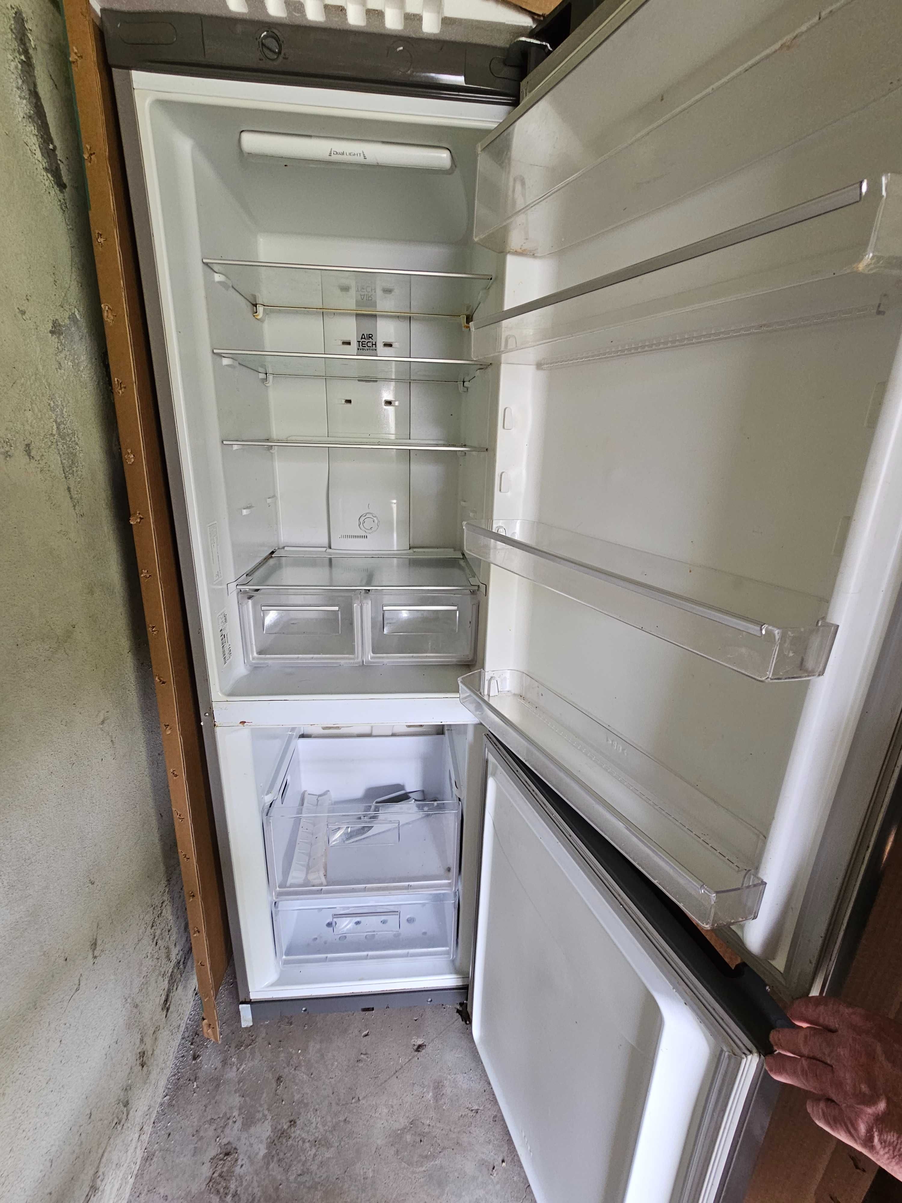 Frigorifico hotpoint ariston EBM 18220f