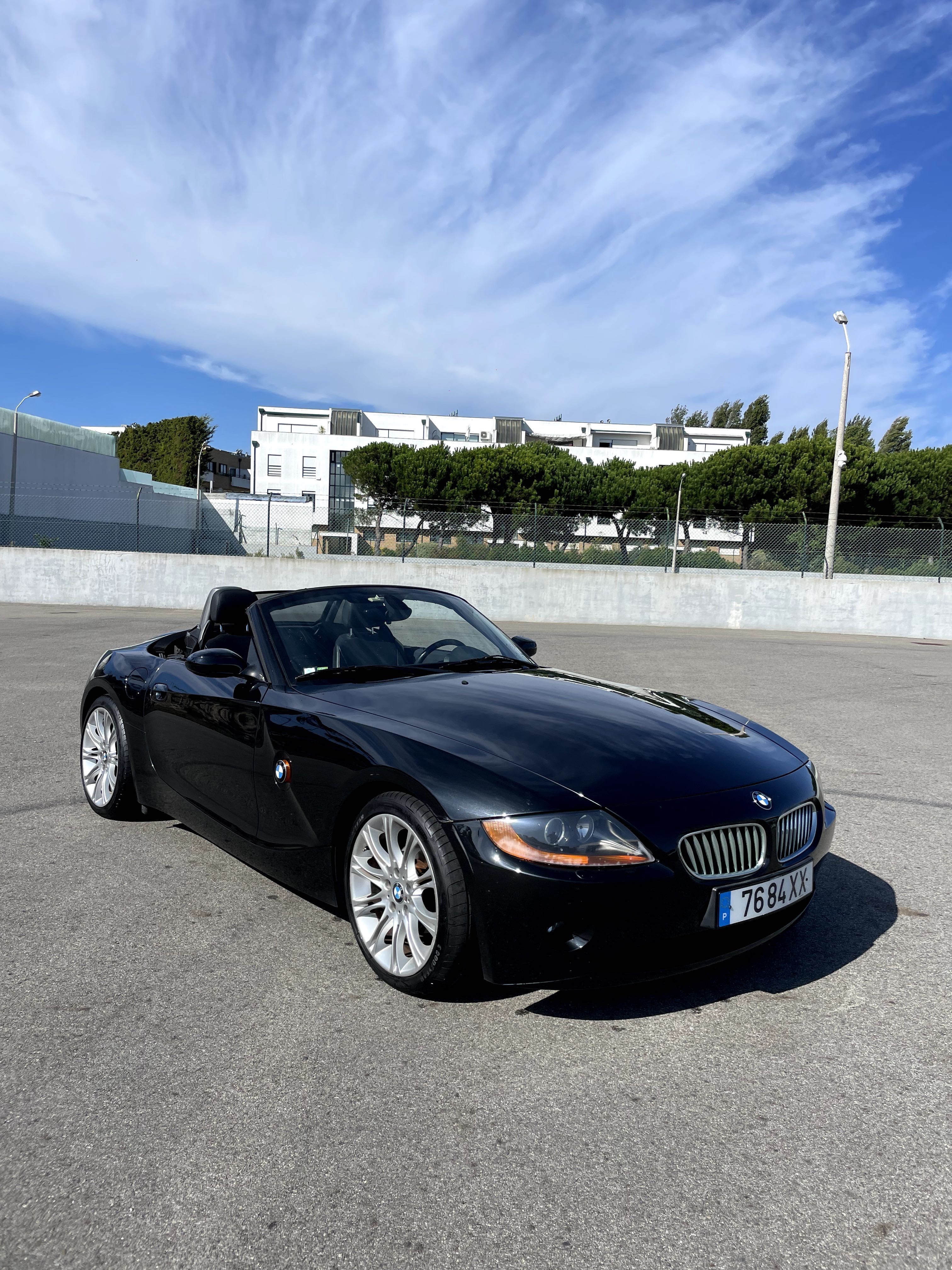 BMW Z4 2.2i - Full Extras